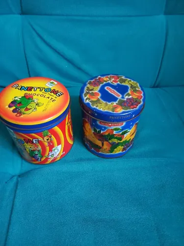 Latas antigas de Panetone Vintage anos 2000