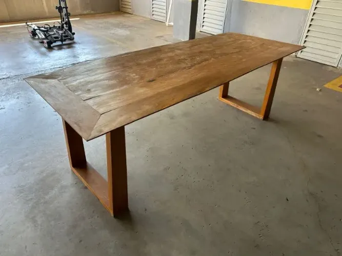 Mesa de Jantar em Madeira 