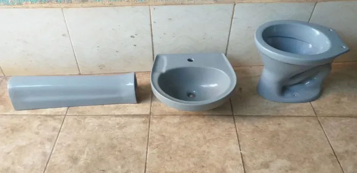 Jogo de banheiro cinza