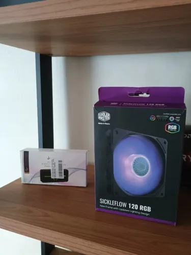 Kit 4 x FAN RGB + Controladora CoolerMaster Sickleflow 120MM