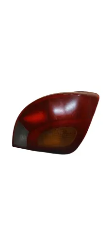 lanterna traseira lado direito Ford Fiesta 1996/1999