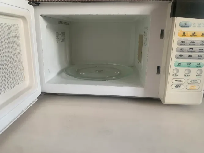 Vendo microondas Eletrolux