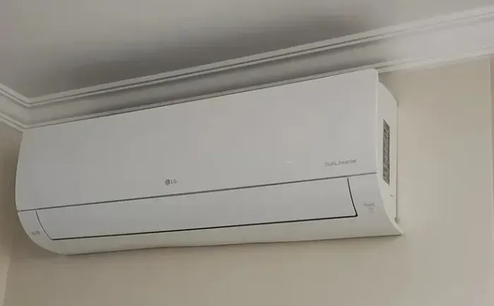 Ar-Condicionado Split LG DUAL Inverter Compact +AI 18.000 BTU Frio 220V - S3-Q18KLQAL