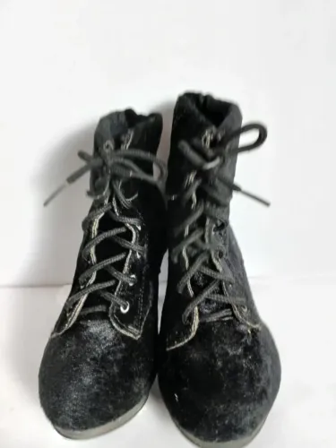 Bota booty brilhosa cano curto