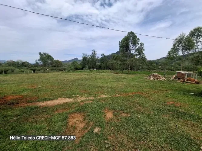 Excelente Oportunidade na Serra da Mantiqueira! Chácara com 14.500m² em Itajubá-MG