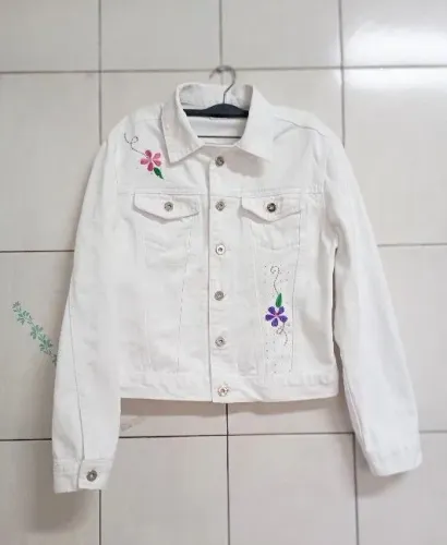 Casaco feminino branco tamanho M