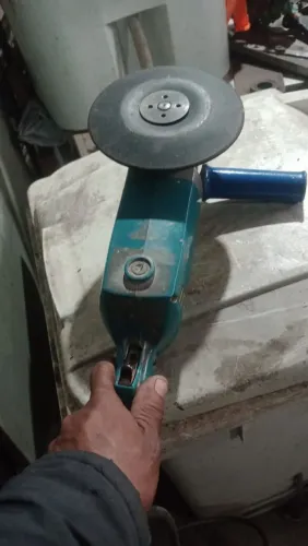 Esmerilhadeira e lixadeira 220v