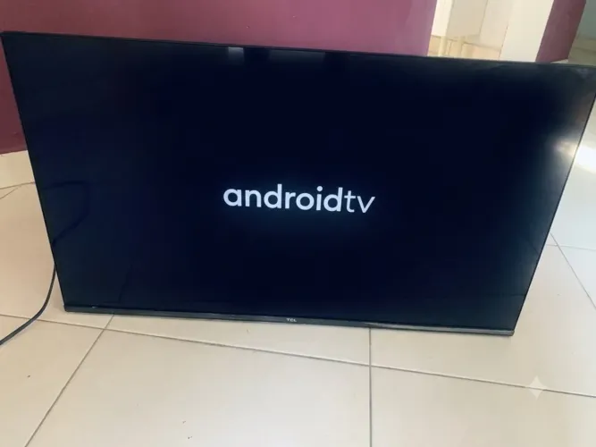 Smart TV TCL 32 polegadas Android TV com Controle - Perfeito estado