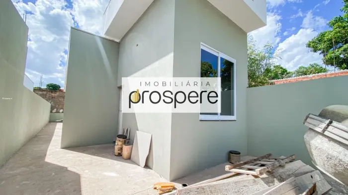 Casa para Venda em Álvares Machado, Alvares Machado, 2 dormitórios, 1 banheiro, 2 vagas