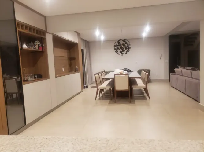 Casa Para venda no Bairro Granja Mariluesa