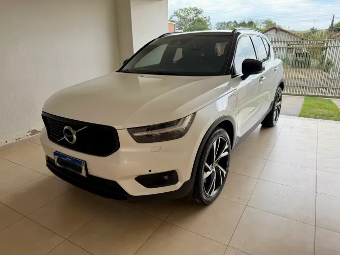 Volvo XC40 XC 40 T-5 Híbrido R-design 1.5 262cv FWD 2021