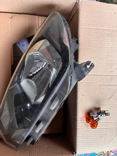Farol G7 , o par , só 400
