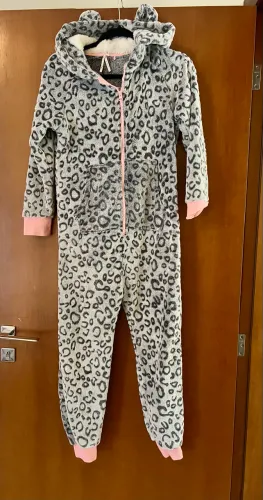 Macacão de pelúcia menina 8/10 anos