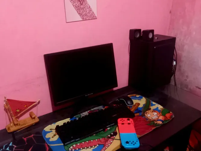 VENDO PC OU TROCO EM UM IPHONE 11