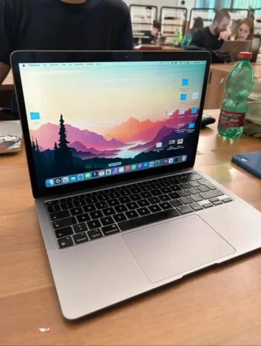 Macbook m4