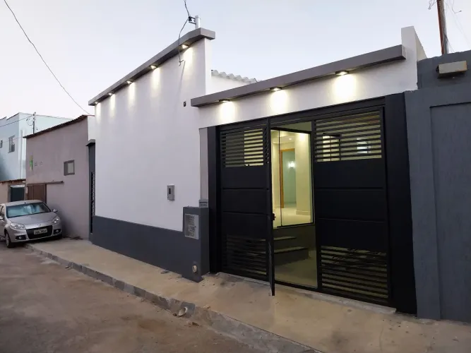 Oportunidade: Linda casa aconchegante excelente acabamento 3 quartos na laje.