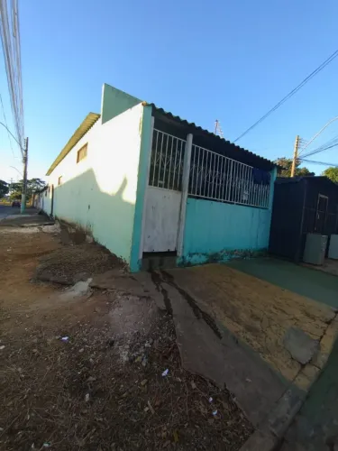Vendo casa próximo ao centro de saúde 02, único dono escriturada.