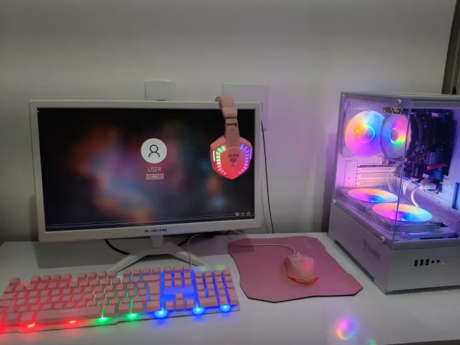 ? PC GAMER ROSA DISPONÍVEL ?