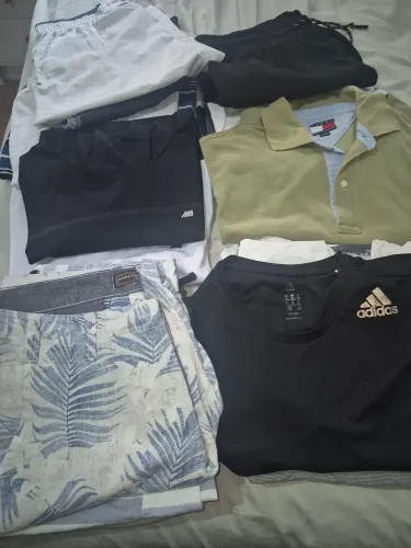 Kit roupas diversas com 24 peças Tam GG