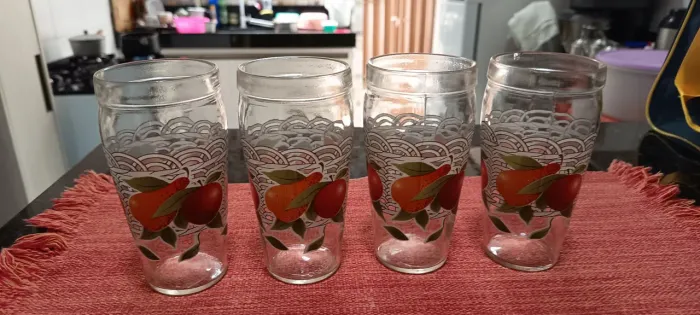 Lote com 4 Copos de Vidro Antigos Cisper - Clássica Estampa de Frutas