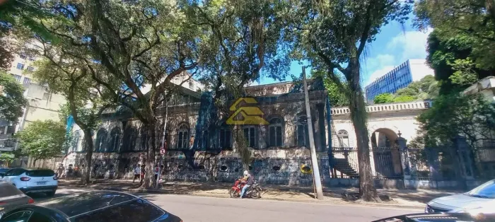 Catete | Prédio Comercial