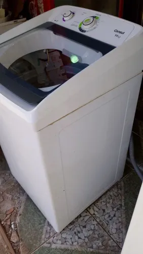 Máquina Consul 11kg semi nova