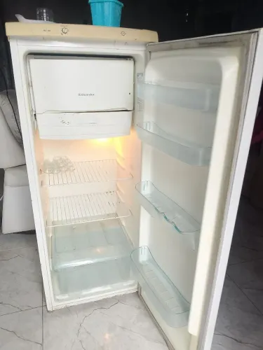 geladeira Eletrolux 