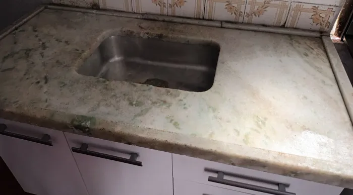 Pia de cozinha e Vaso sanitario 