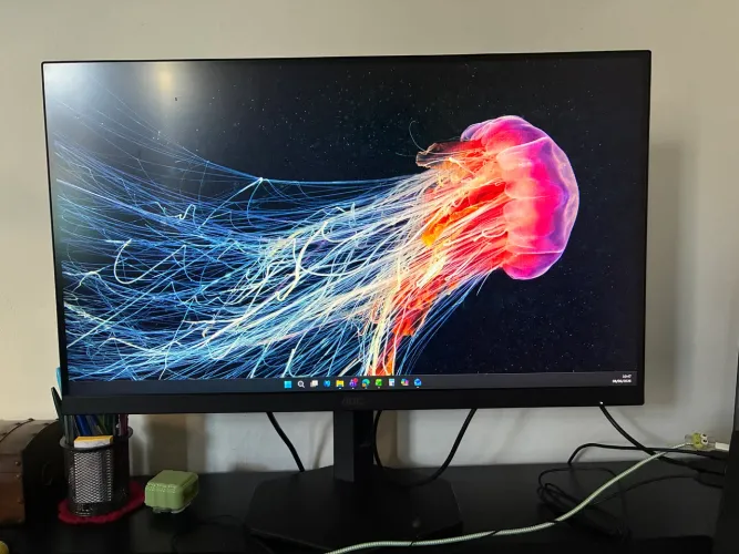 Monitor AOC 27?