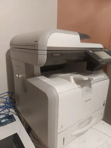 Impressora mono com scanner