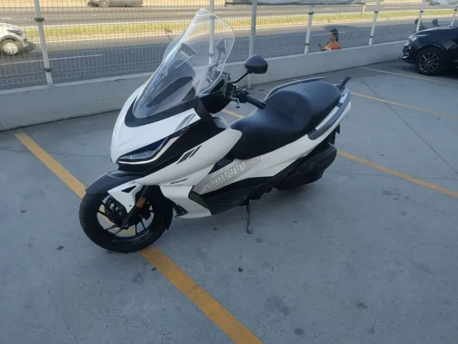 Suzuki zontes scooter 350e