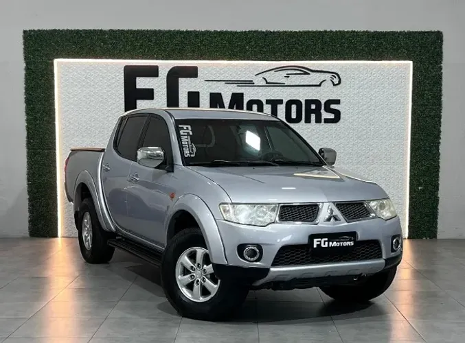 Mitsubishi L200 Triton HPE 3.5 CD V6 24V Flex Aut. 2013