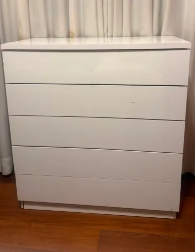 Vendo Cômoda!