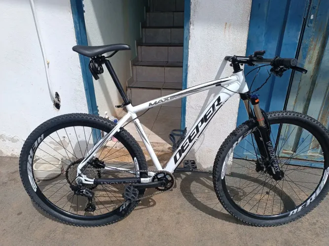 Vendo ou troco DEEPER 12V semi nova