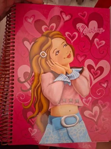 Caderno grafons anos 2000 valentina