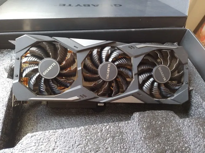 Placa de vídeo geforce rtx 2070<br>Nvidia Geforce Rtx 2070 Super Windforce Oc 3x 8gb Gigabyte