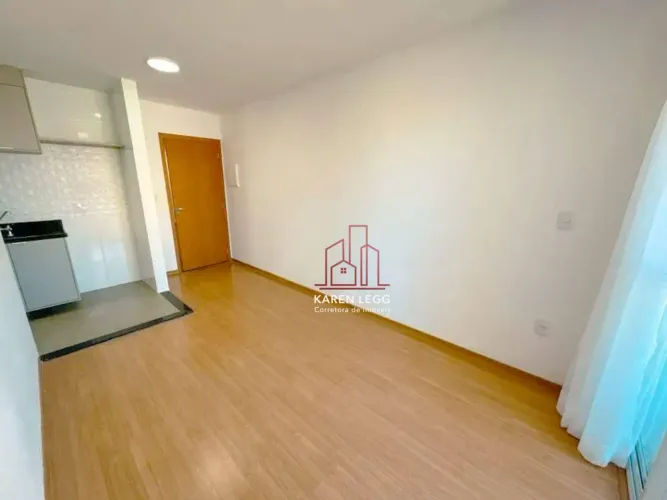 Apartamento com 2 dormitórios para alugar, 50 m² por R$ 3.130,00/mês - Samambaia Sul - Sam