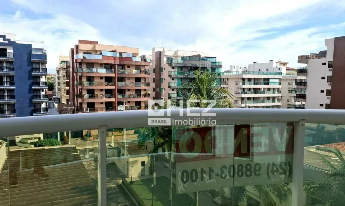 Apartamento Mobiliado a 30 Metros da Praia do Forte | 163m² e 2 Vagas