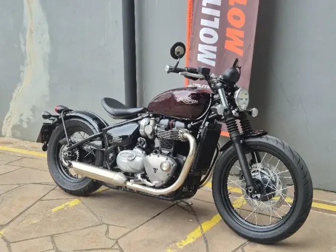 Triumph Bobber 1200 3 mil km