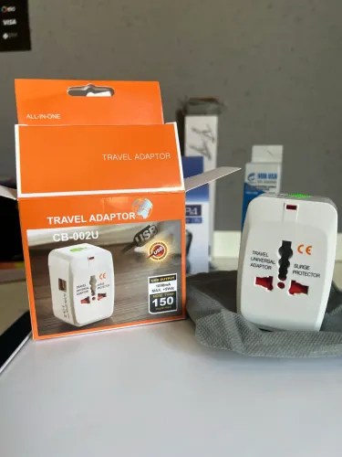 Adaptador de tomada viagem