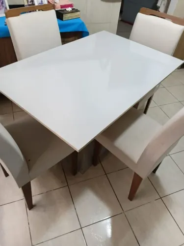Mesa 4 cadeiras