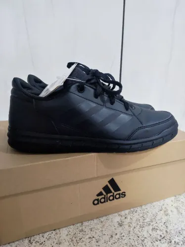 Tênias Adidas AltaSport K - 35