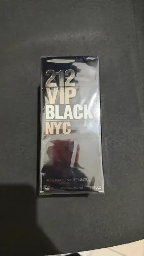 Perfume 212 vip black 200ml Lacrado