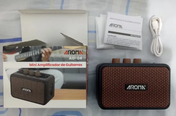 Mini amplificador de guitarra Aroma AG-04