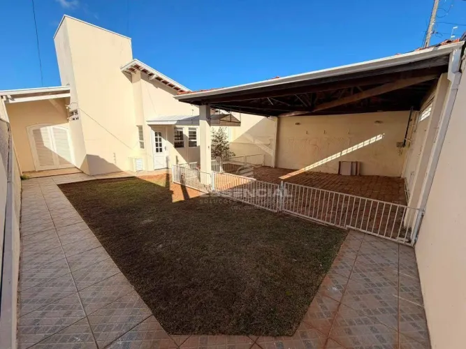 Casa com 3 dormitórios à venda, 142 m² por R$ 600.000,00 - Jardim Paraíso - Botucatu/SP