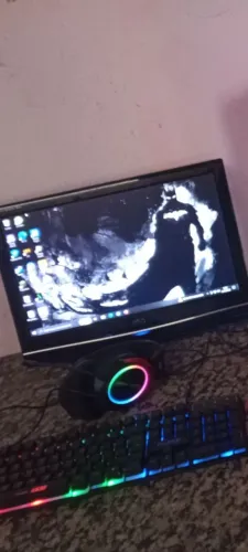 Monitor tv 19 polegadas VGA HDMI Av sem a base