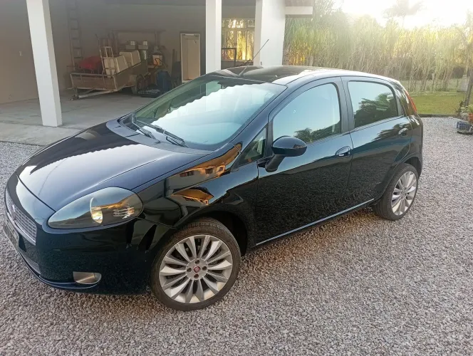 Fiat Punto ELX 1.4 Fire Flex 8V 5P 2008