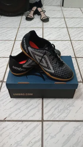 Chuteira Futsal Umbro N 39