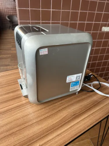 Vendo de Água Eletrolux