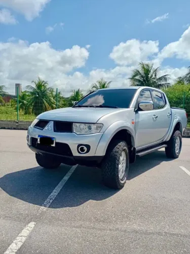 Mitsubishi L200 Triton HPE 3.2 CD TB Int.diesel MEC 2013